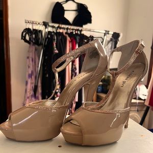 Madden girl nude gold heel